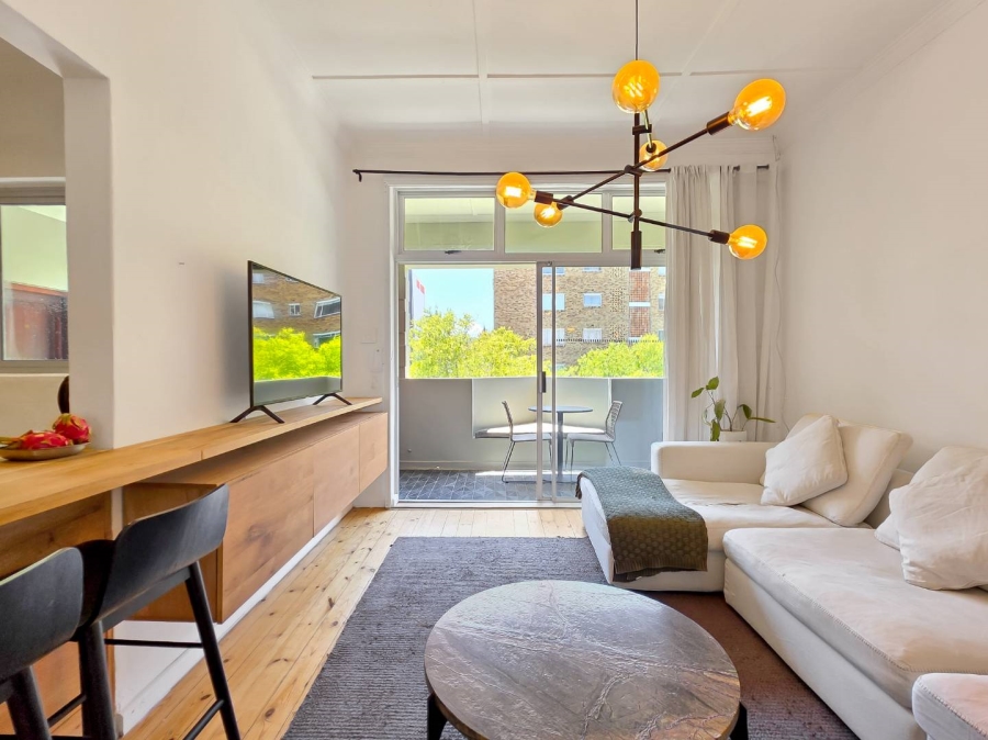 1 Bedroom Property for Sale in Sea Point Western Cape